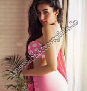 Pune Escort Service with Miss Naina Patil Cash Payment at StreetGirls
